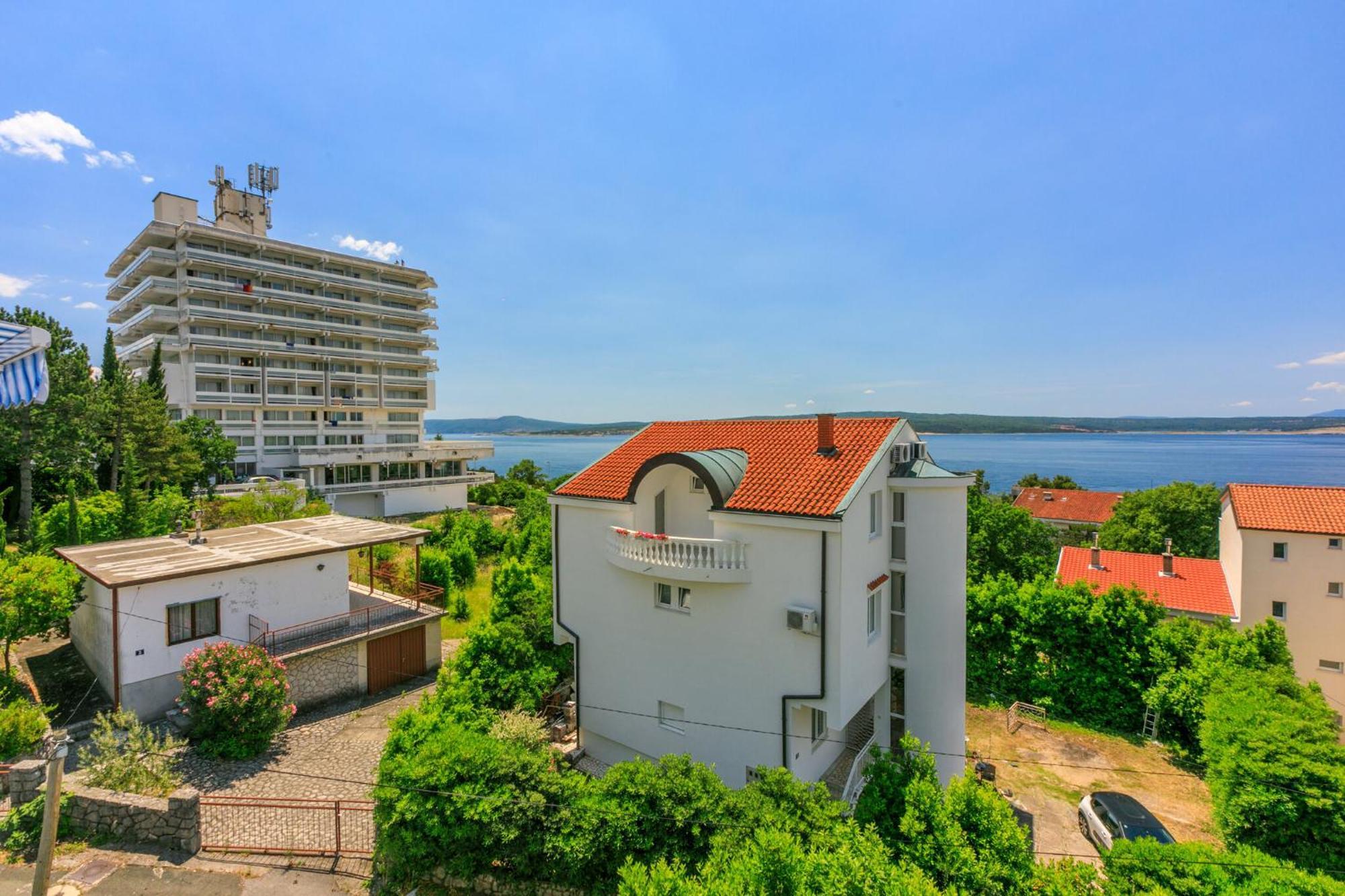 Podvezanec Appartement Dramalj Buitenkant foto