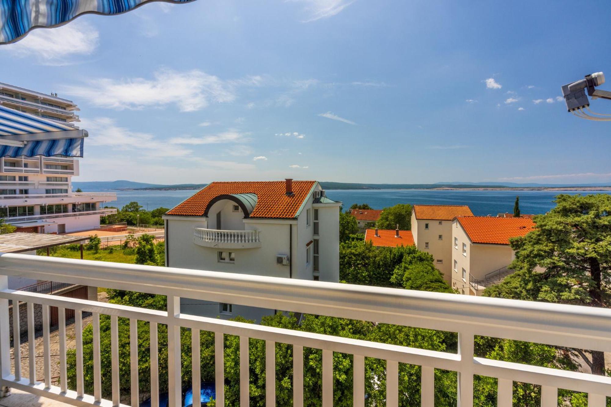 Podvezanec Appartement Dramalj Buitenkant foto