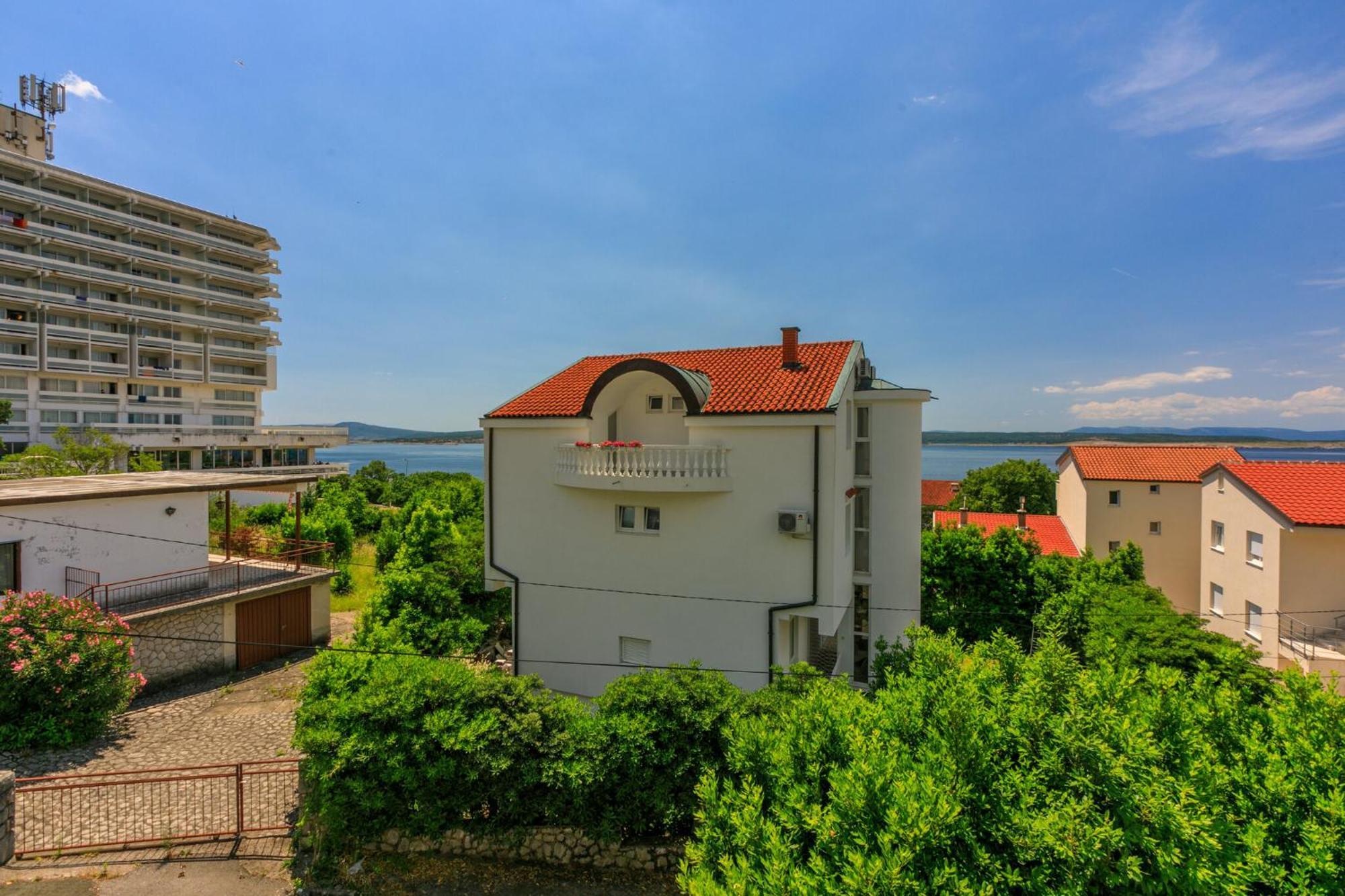 Podvezanec Appartement Dramalj Buitenkant foto