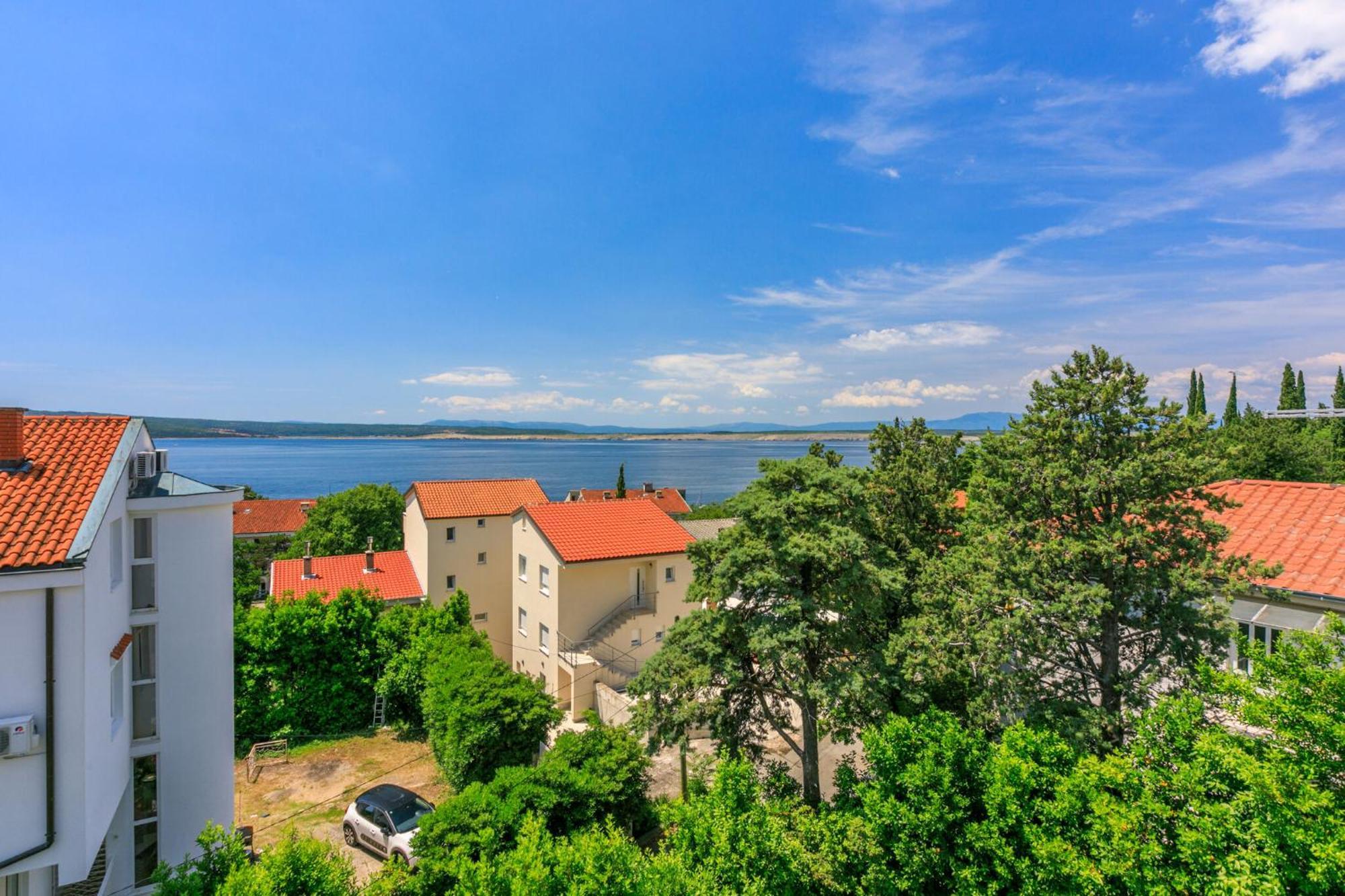 Podvezanec Appartement Dramalj Buitenkant foto