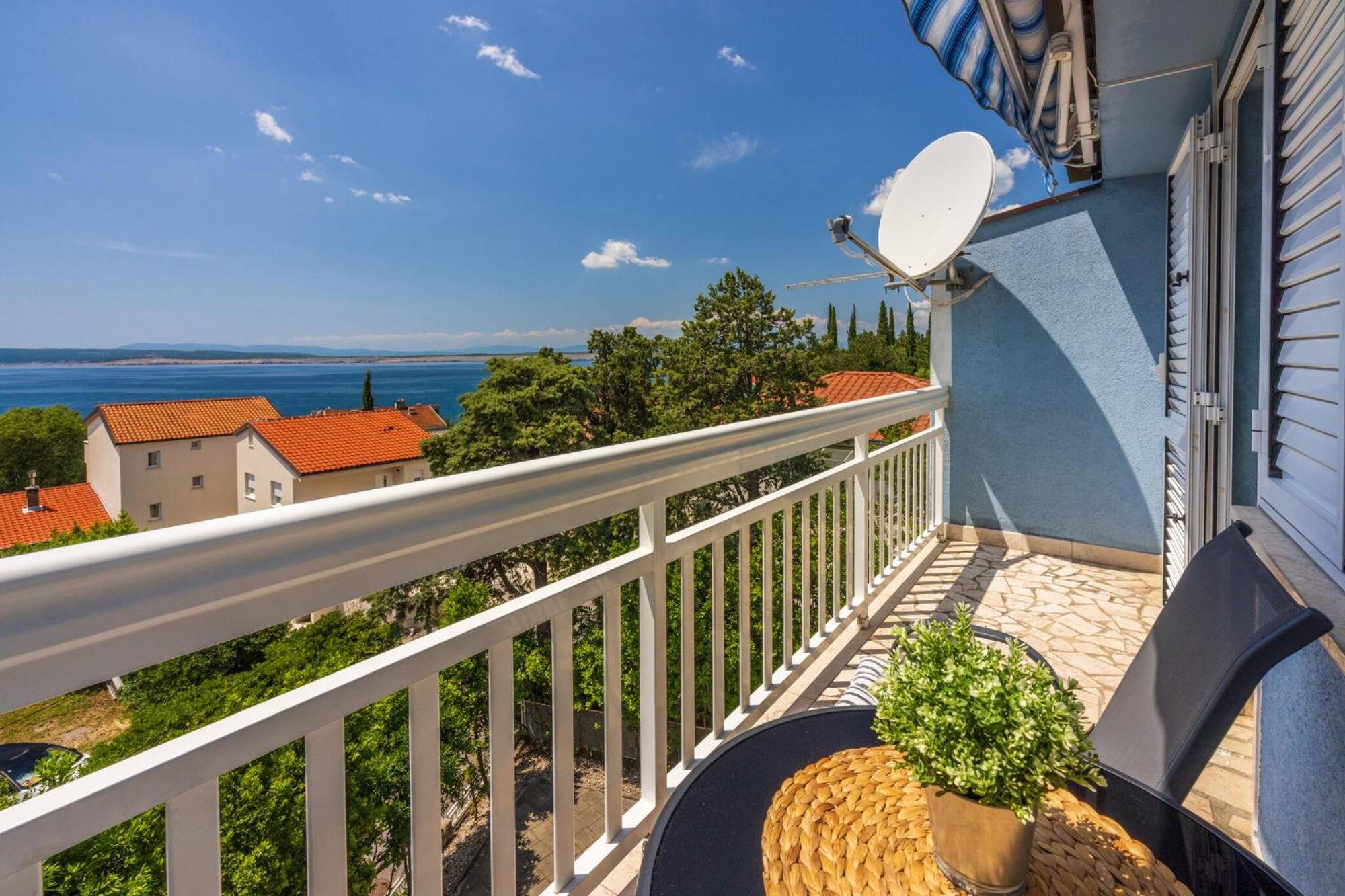 Podvezanec Appartement Dramalj Buitenkant foto