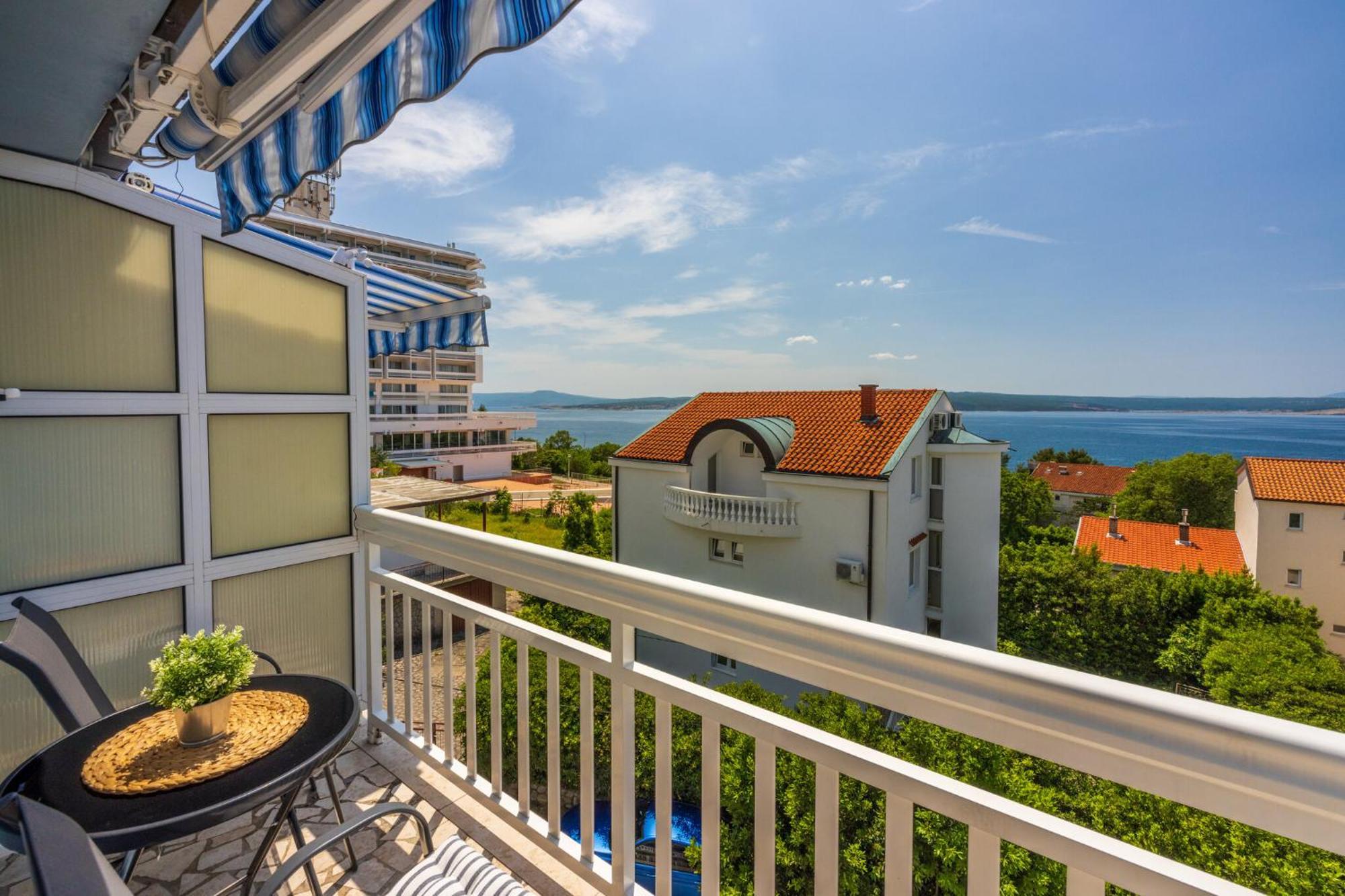 Podvezanec Appartement Dramalj Buitenkant foto