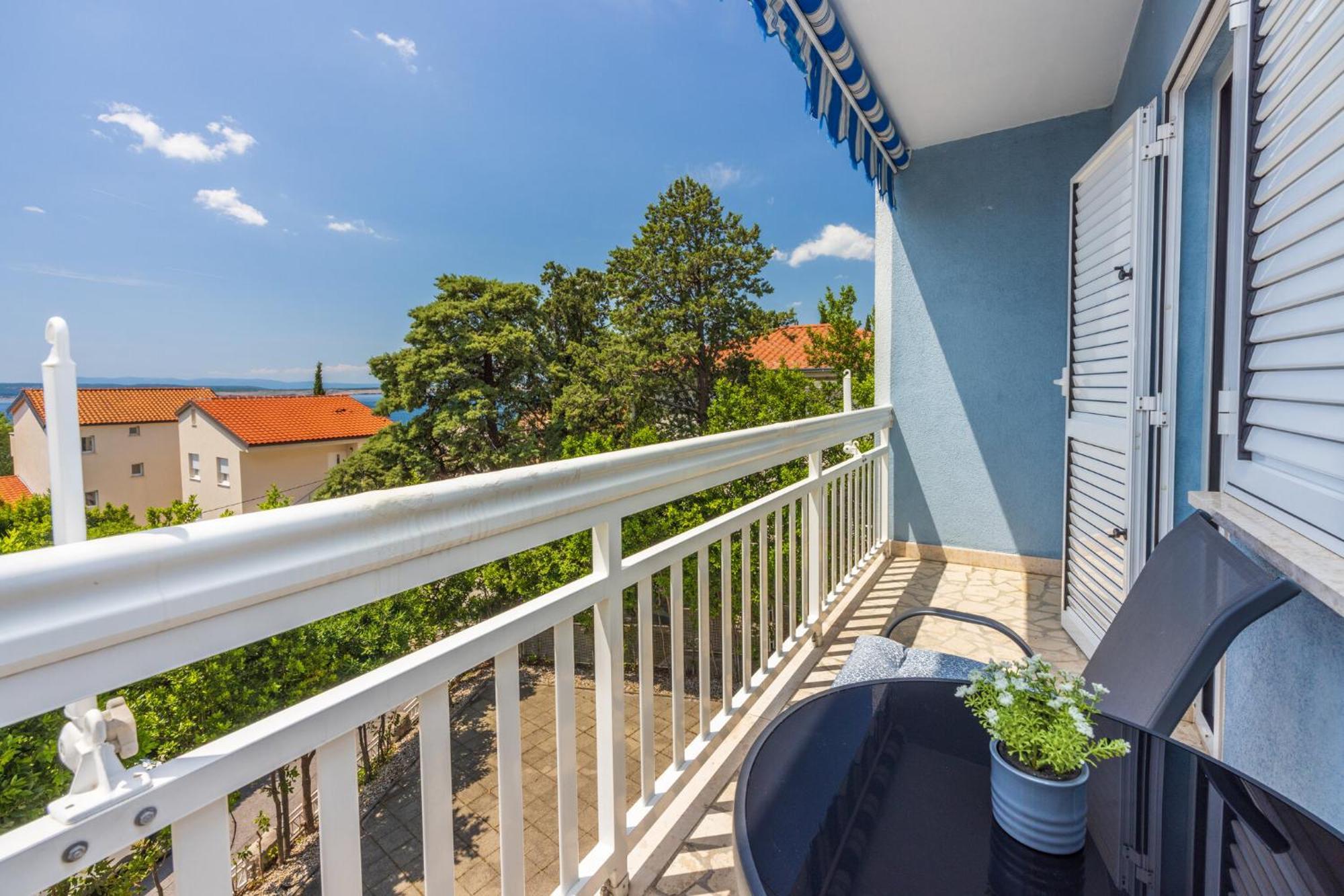 Podvezanec Appartement Dramalj Buitenkant foto